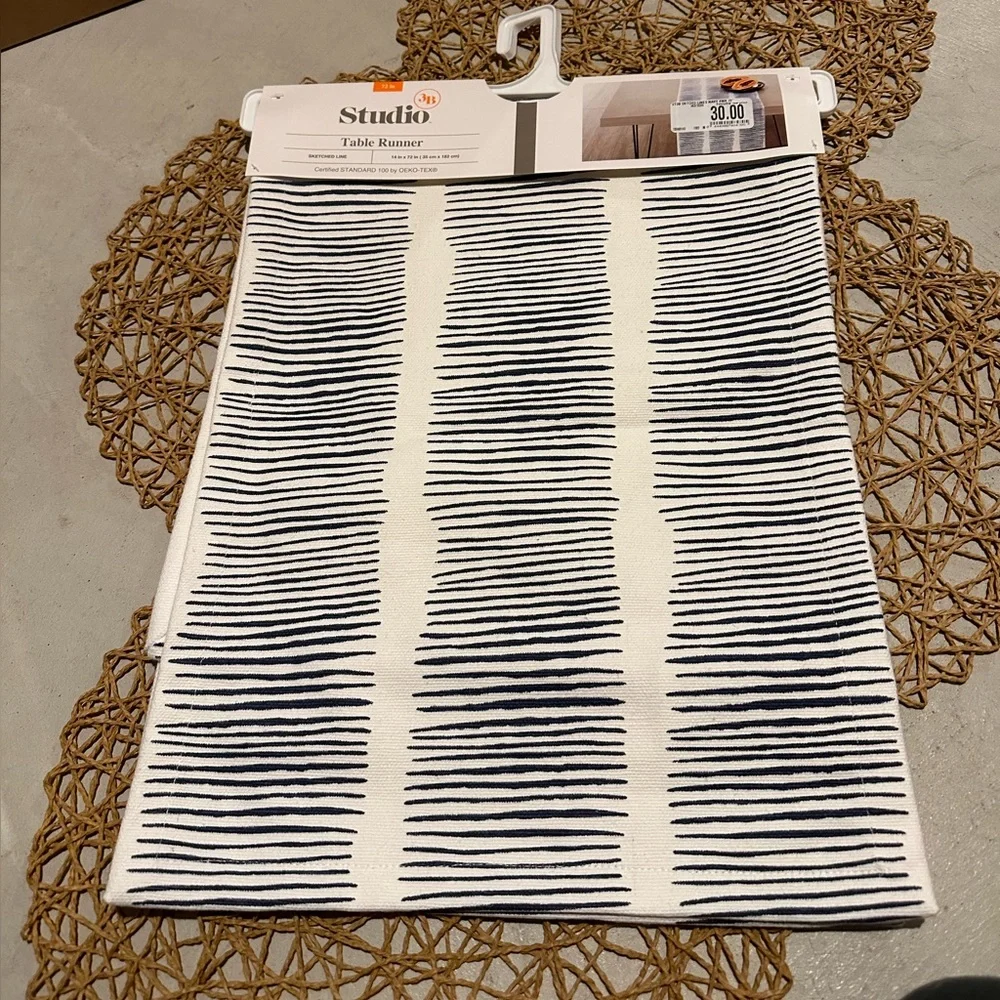 NWT- Table Runner - Picture 2 of 2